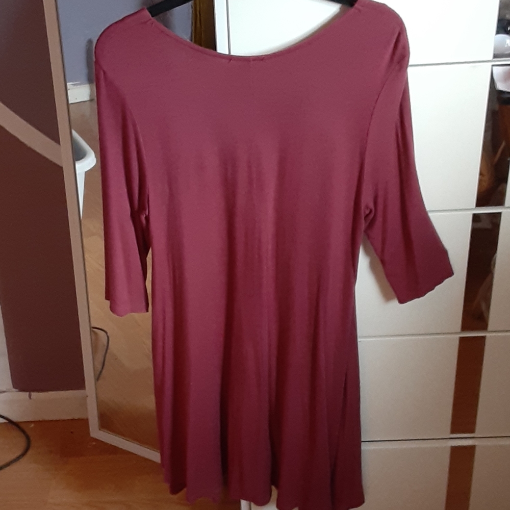 Clothes - Picture 3 of 3